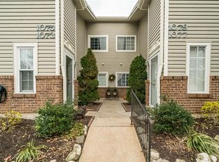 1079 N Spoede Rd, Saint Louis, MO 63146