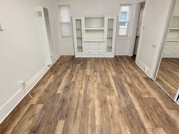 3rd image of 00-1750 E 3rd St #8