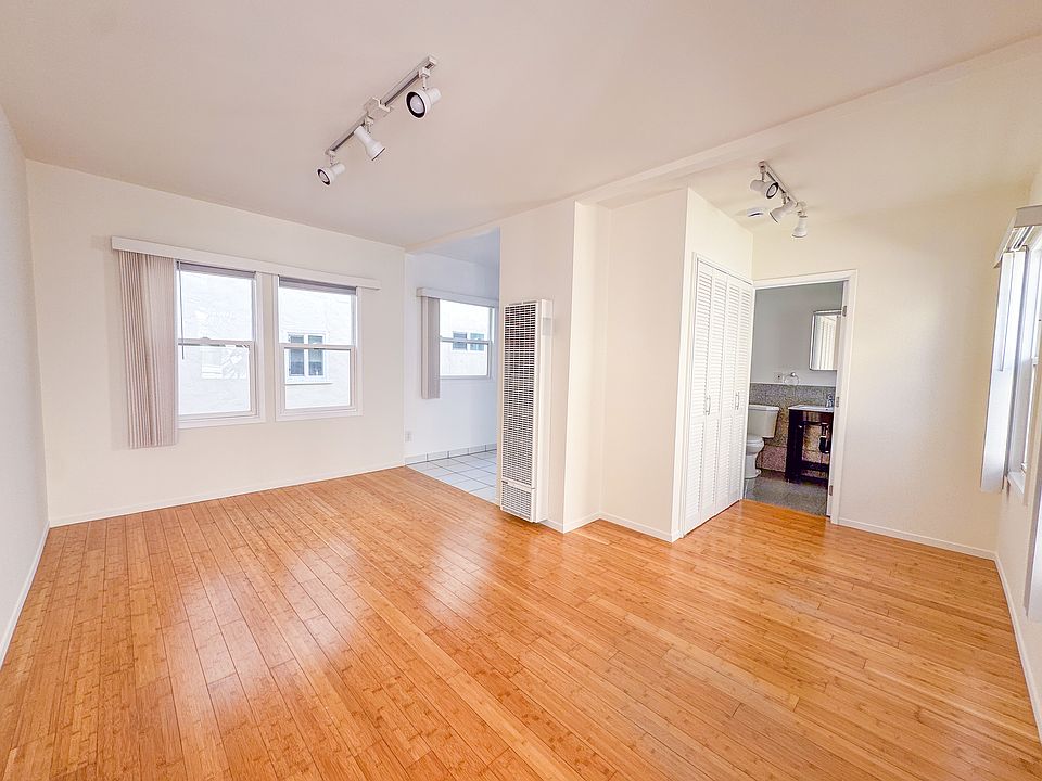 1st image of 935 Euclid St APT 8