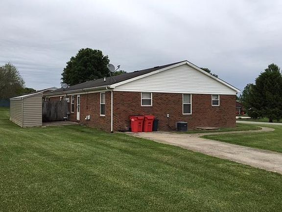 3rd image of 500 Shenandoah Dr
