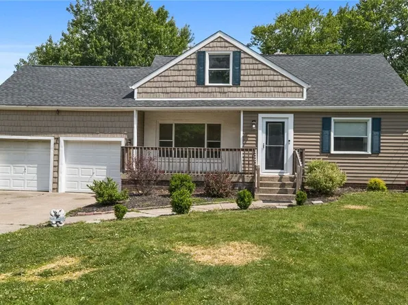 12958 W Pleasant Valley Rd, Parma, OH 44130