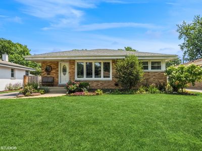 895 S Parkside Ave, Elmhurst, IL, 60126