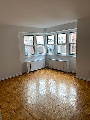 1st image of 155 E 34th St APT 10E