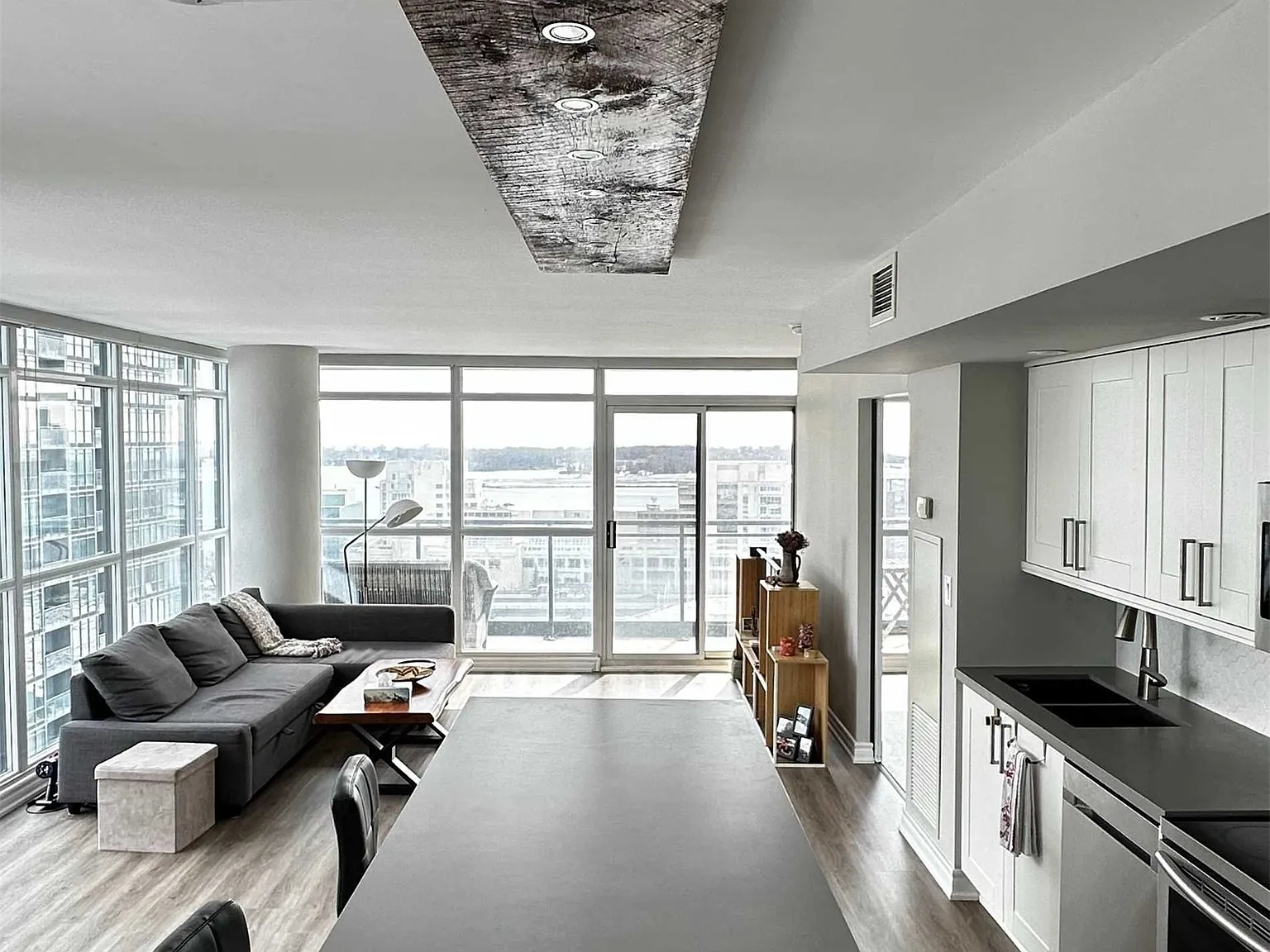 2 bed, $3,950 — Photo 4