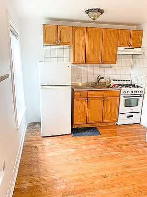 5th image of 243 Greene Ave