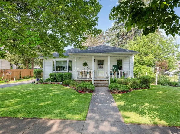 415 Church St, East Tawas, MI 48730