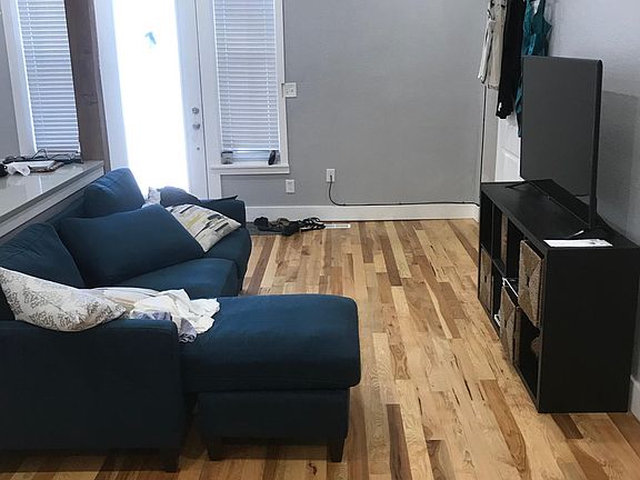 3rd image of 1045 W 14th Ave APT 101