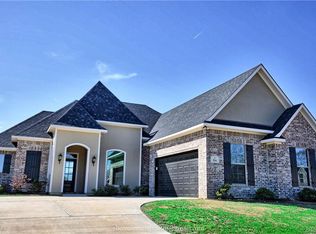 704 Lessie Dr, Stonewall, LA 71078