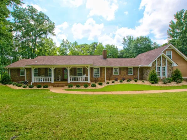 801 Center Point Rd, Carrollton, GA 30117