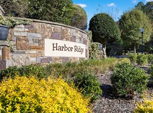 101 Lakefront Dr, Connelly Springs, NC 28612