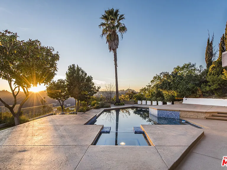 7940 Vulcan Dr — Photo 45