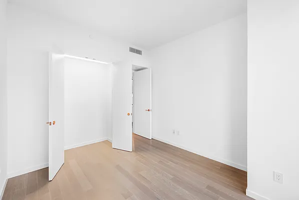 Rented by Oxford Property Group | media 33