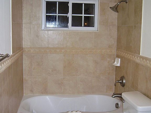 4th image of 11 Morris St #1