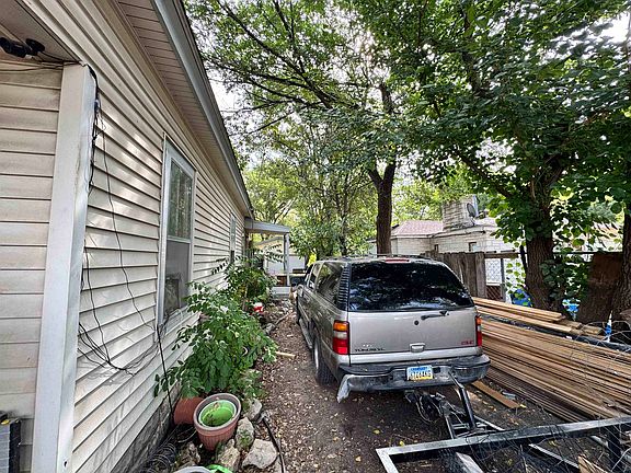 2nd image of 534 S Lulu Ave