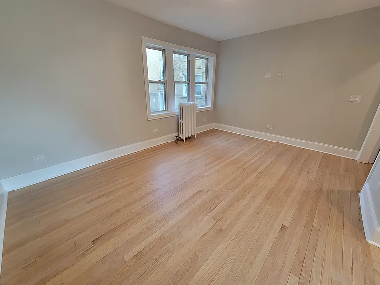 6416 N Richmond St #1B — Photo 4
