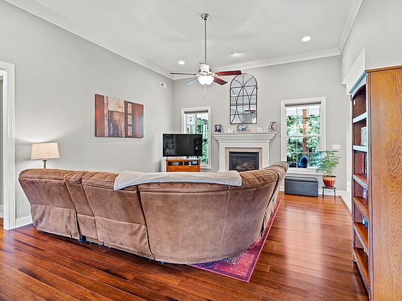 4th image of 2206 Oak Harbor Ct