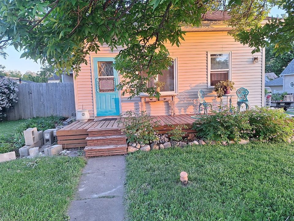 2nd image of 501 9th Ave