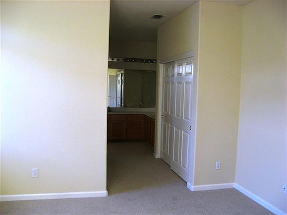 4th image of 1019 Cape May Dr