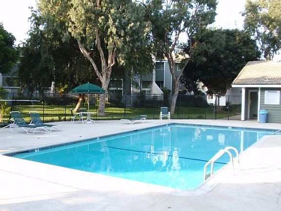 Community Pool & Spa