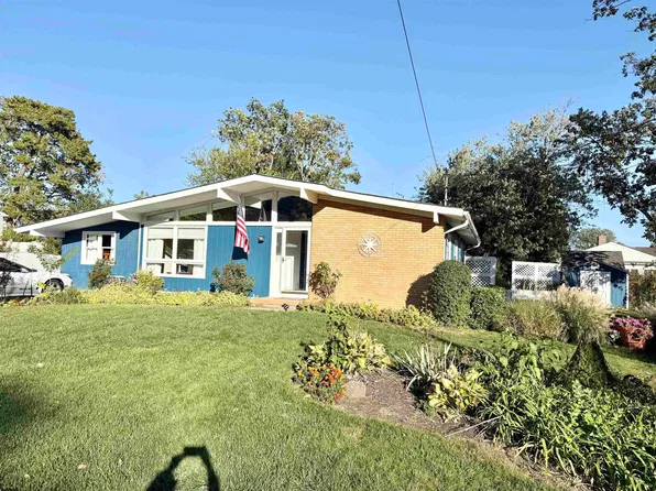 299 Wisteria Dr, Brick, NJ 08723