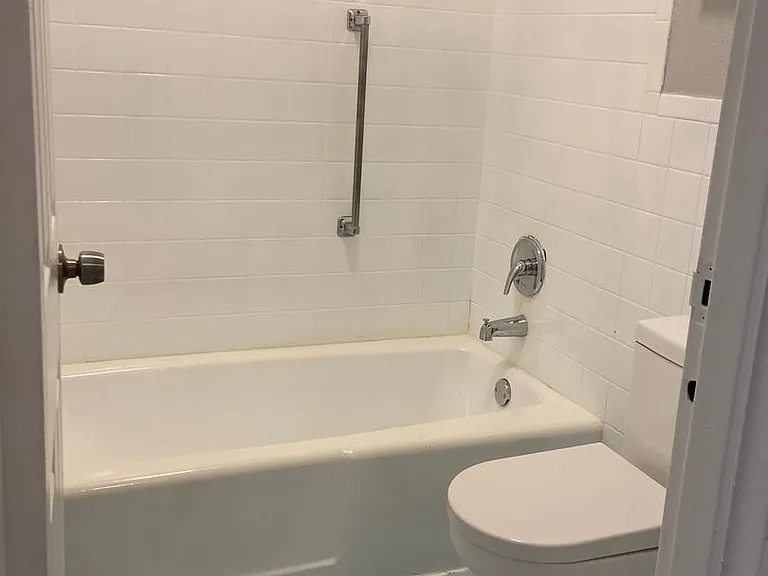 The Flats at Bon Air — Photo 32
