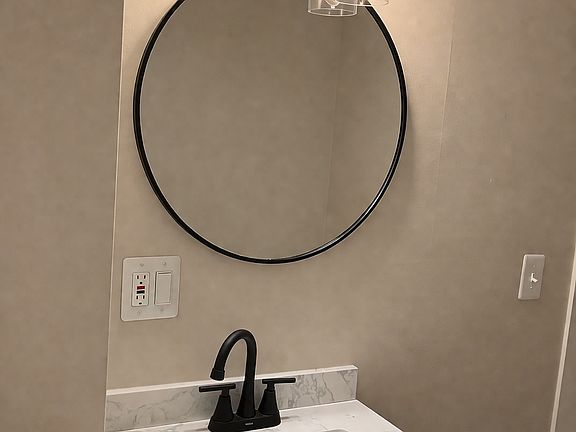 2nd image of 217 Alexander St #3