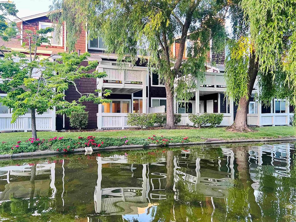 1st image of 79 Marina Lakes Dr