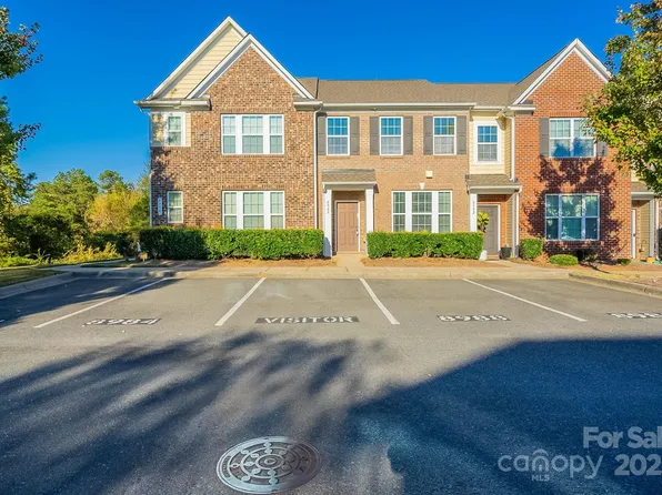 8988 Lanark Ln, Indian Land, SC 29707