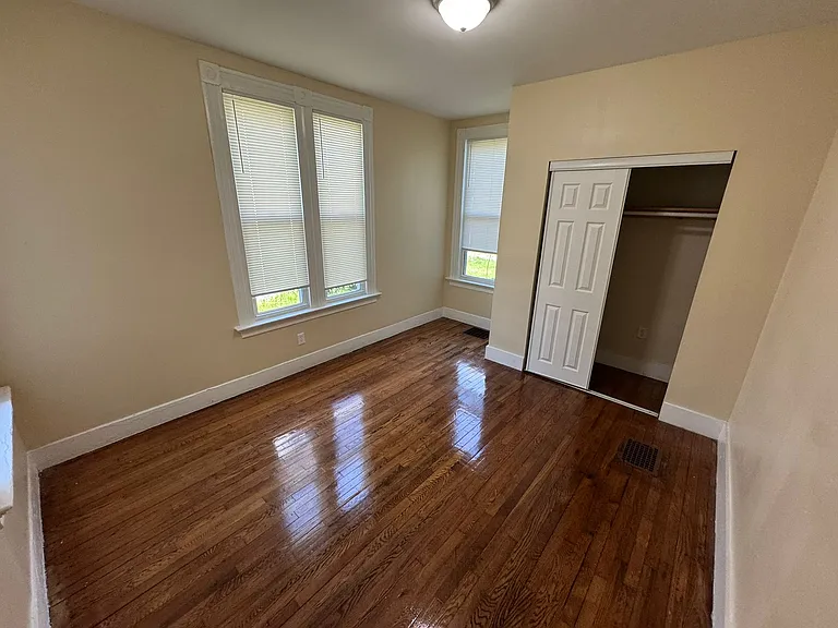 280 Norton St #1B — Photo 7