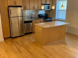 210 Oakwood St SE APT 204, Washington, DC