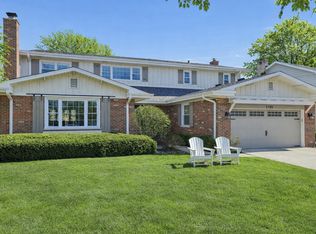 1285 Warwick Ct, Deerfield, IL 60015