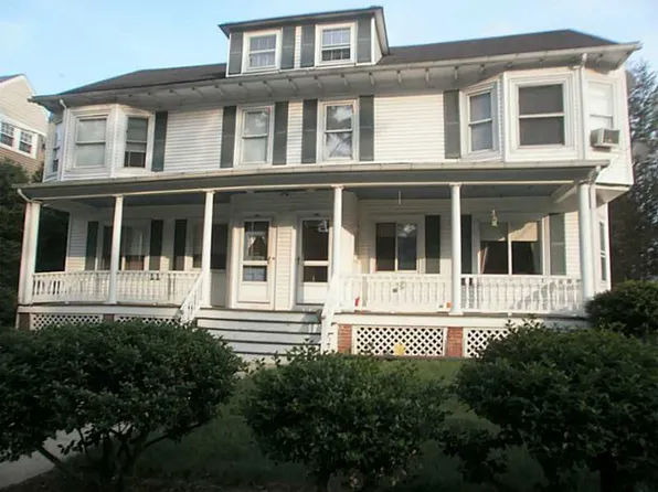 110 Winter St, Woonsocket, RI 02895