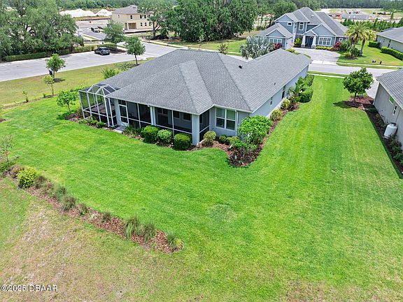 2nd image of 3322 Modena Way