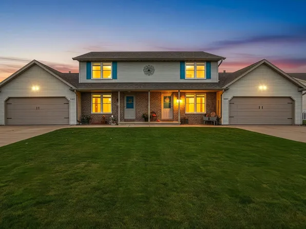 1319 S Franco Ct, De Pere, WI 54115