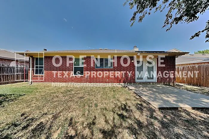 704 Flamingo Dr — Photo 18