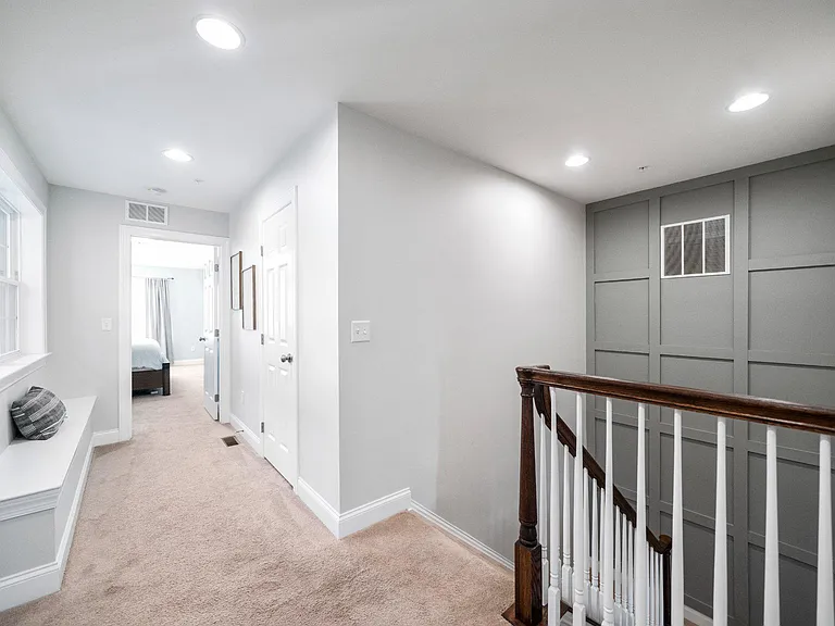 6 New Village Greene Dr — Photo 17