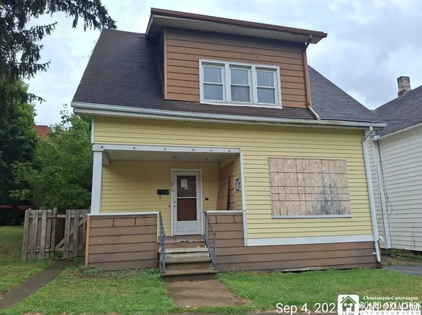 215 S 2nd St, Olean, NY 14760