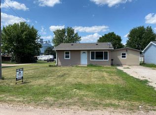 300 W 3rd St, Brunswick, NE 68720