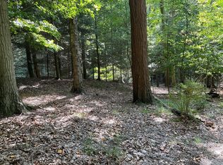 7 Dunewood Dr, Montague, MI 49437