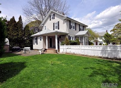 3rd image of 130 Powell Ave