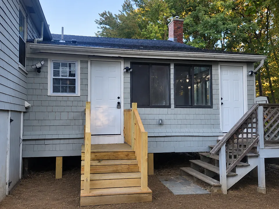 46 Eugene St #2
