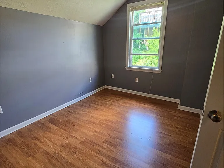 1602 Fallowfield Ave — Photo 23
