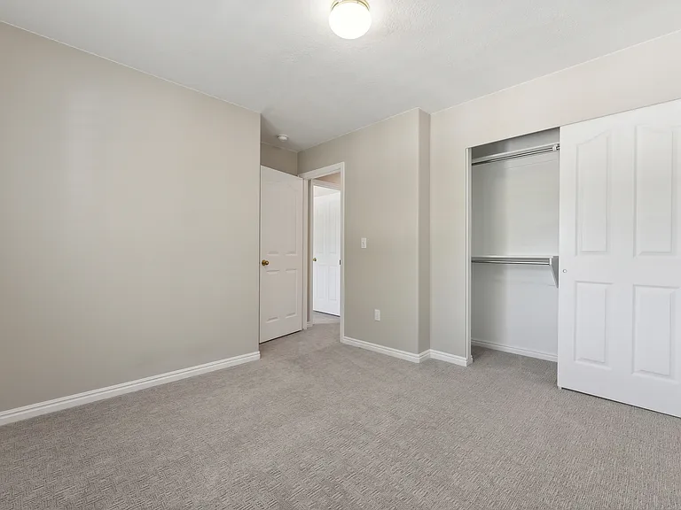 7168 S Kristilyn Ln — Photo 21
