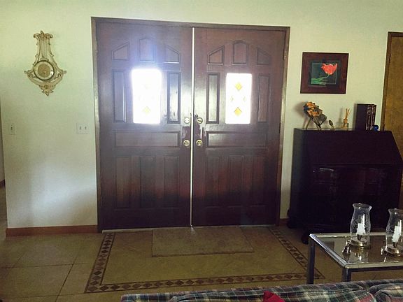3rd image of 14859 Greenbriar Dr