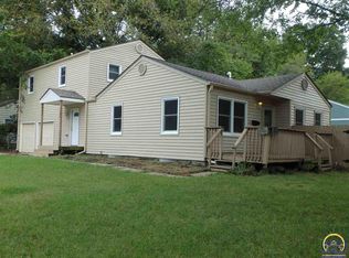 1546 SW McAlister Ave, Topeka, KS 66604