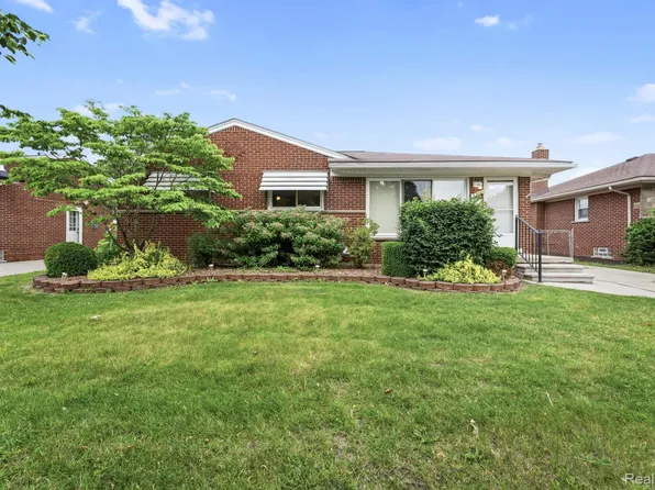 3310 Maidstone St, Trenton, MI 48183