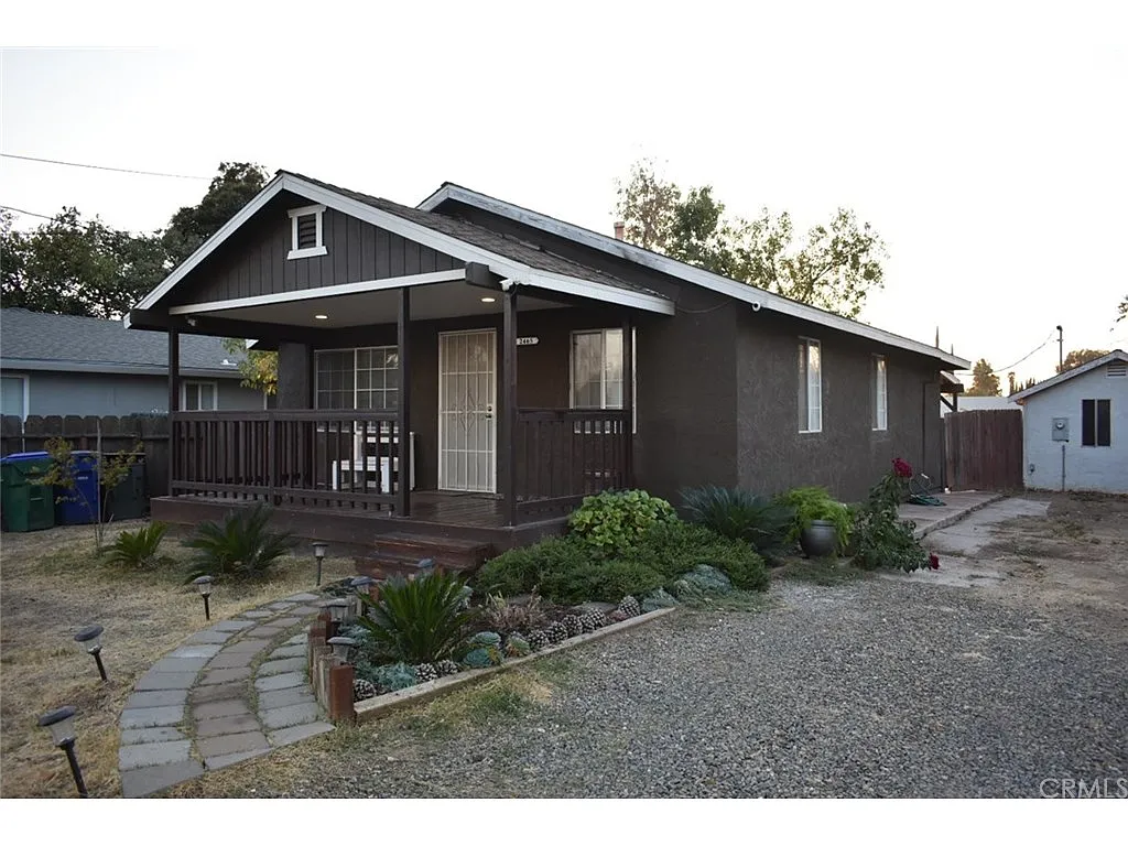 2465 McKee Rd photo 1