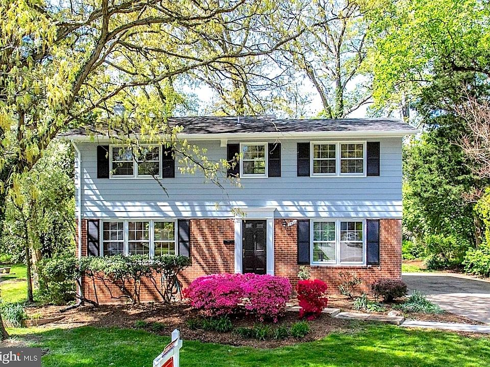 1st image of 2622 Bowling Green Dr