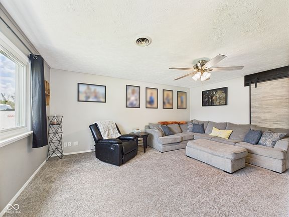 5th image of 121 Woodland Dr