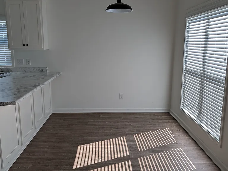 129 Edgefield Rd — Photo 11